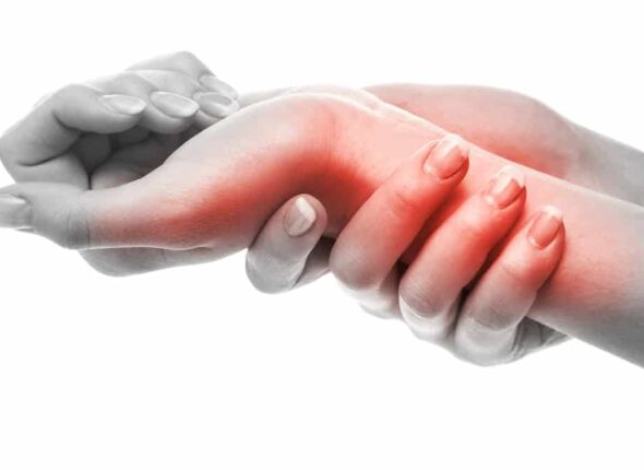 Does-My-Hand-or-Wrist-Injury-Require-Immediate-Care